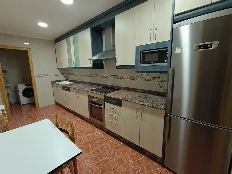 Adossat amb terrassa en venda a Tobarra, imagen 3