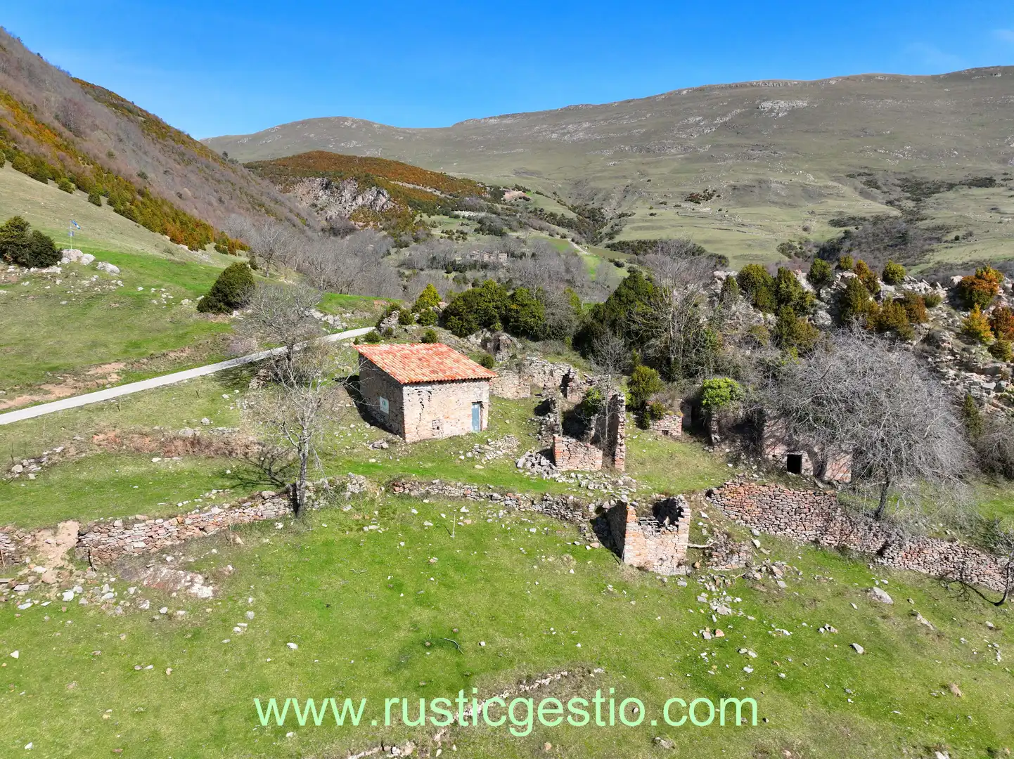 Finca rústica en venta en Ogassa con Jardín privado y Terraza