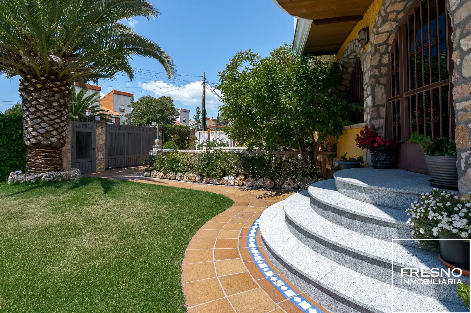 Jardí de Casa o xalet en venda en Cobeña amb Aire condicionat, Calefacció i Jardí privat