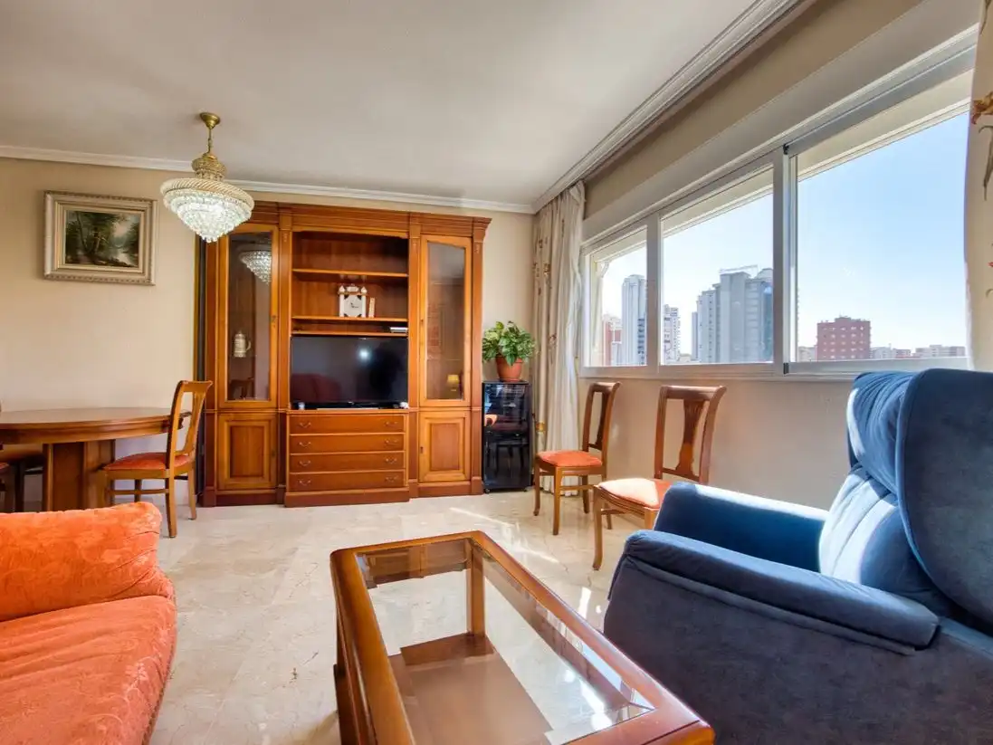 Apartamento con piscina en venta en Avenida del Municipi 12, imagen 5