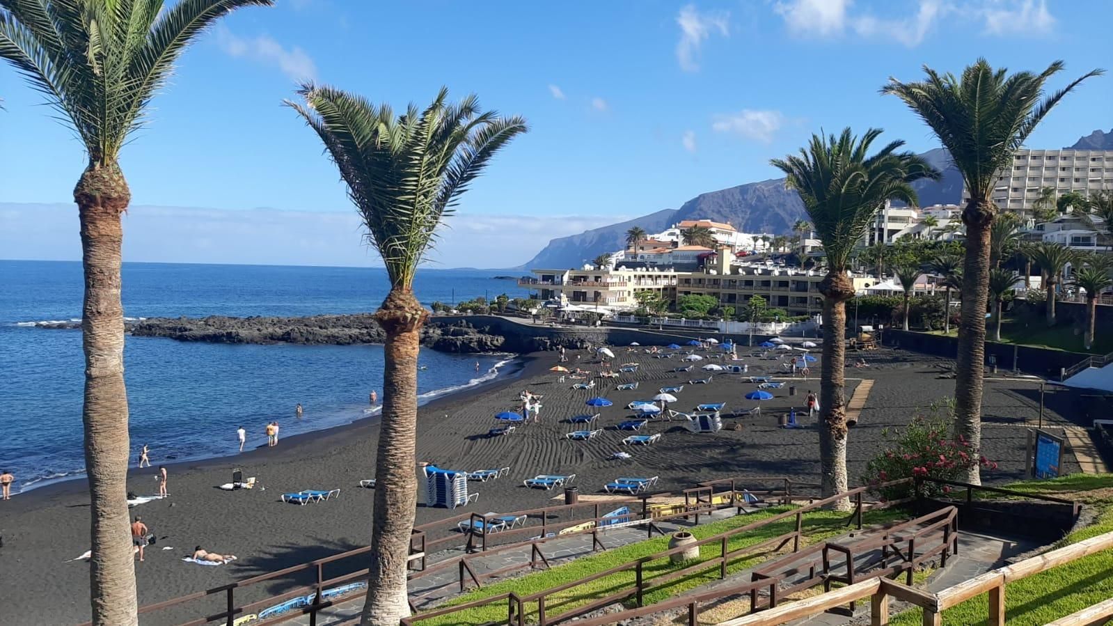 Vista exterior de Local en venda en Santiago del Teide amb Terrassa i Moblat