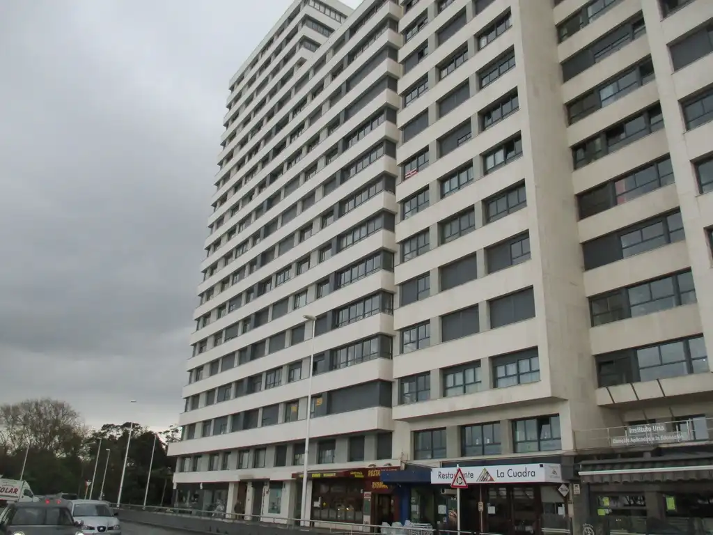 Flat for sale in C/RUFO RENDUELES 25-25 Y AVDA. CASTILLA 19, ENTRESUELO TIPO L, DEPARTAMENTO Nº 10