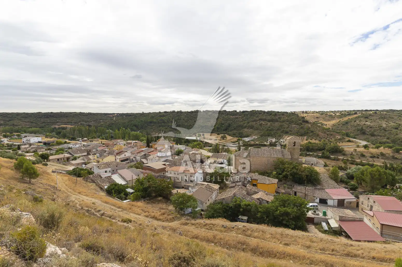 Vista exterior de Residencial en venta en Hueva