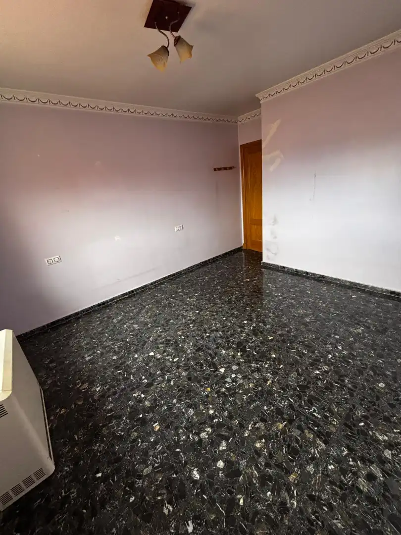 Wohnung zum Verkauf in Quintanar del Rey mit Klimaanlage, Heizung und Terrasse