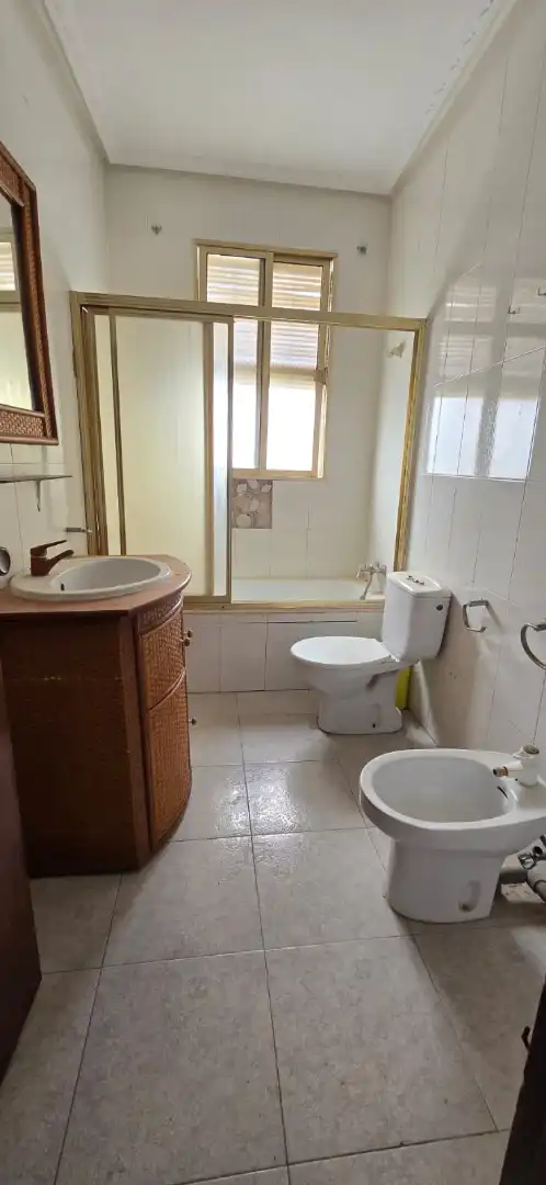 Bathroom of Flat for sale in Rus  with Terrace, Balcony and Alarm