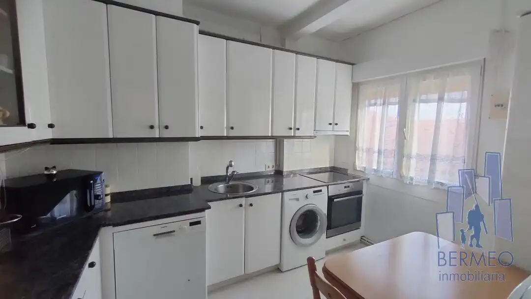 Kitchen of Flat for sale in Mundaka  with Heating and Balcony