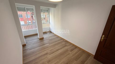 Foto 5 de Piso en venta en La Jota, Zaragoza Capital