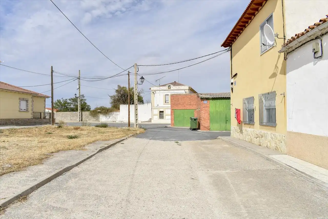 Residencial en venda a Nueva, Gotarrendura