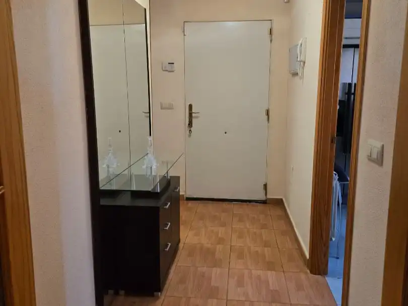 Chalet con piscina en venta en Río Gallo 53, imagen 2