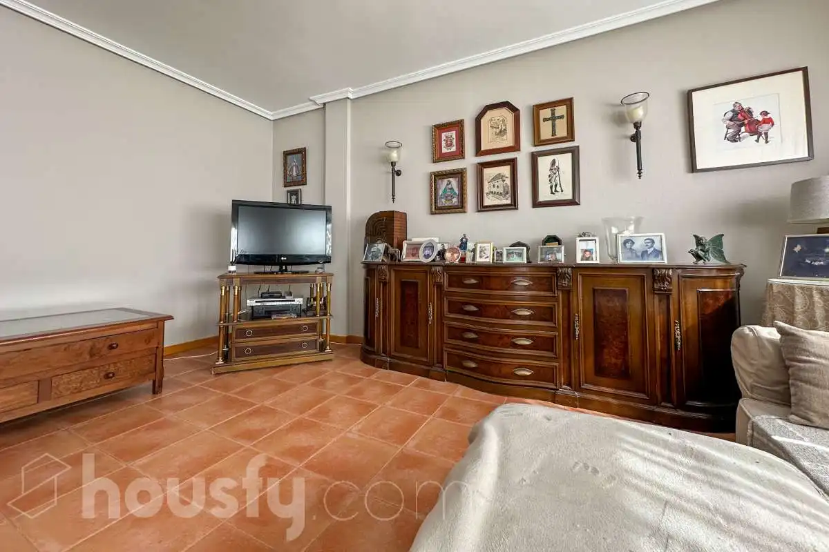 Living room of Houses for sale in Aranjuez  with Air Conditioner, Heating and Private garden
