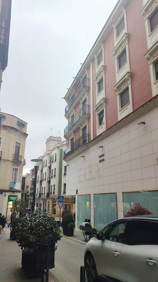 Exterior view of Flat to rent in Linares  with Air Conditioner, Heating and Oven