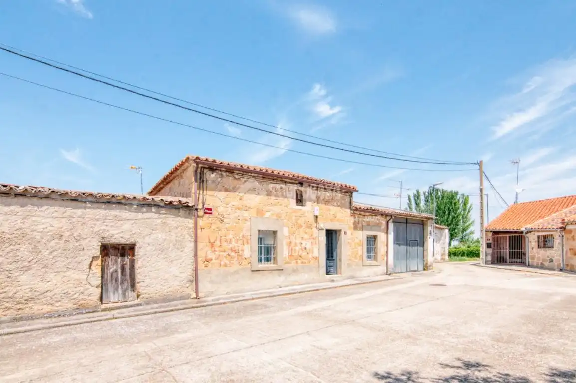 Außenansicht von Einfamilien-Reihenhaus zum Verkauf in Pedrosillo el Ralo