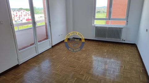Foto 3 de Piso en venta en Trobajo del Camino, San Andrés del Rabanedo
