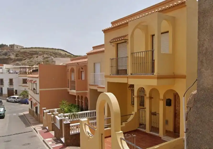 Flat for sale in Adra