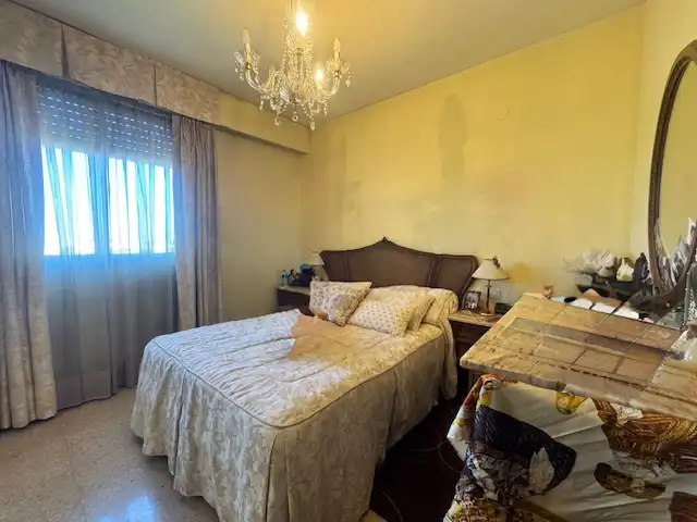 Habitación de Piso en venta en Paterna con Aire acondicionado y Balcón