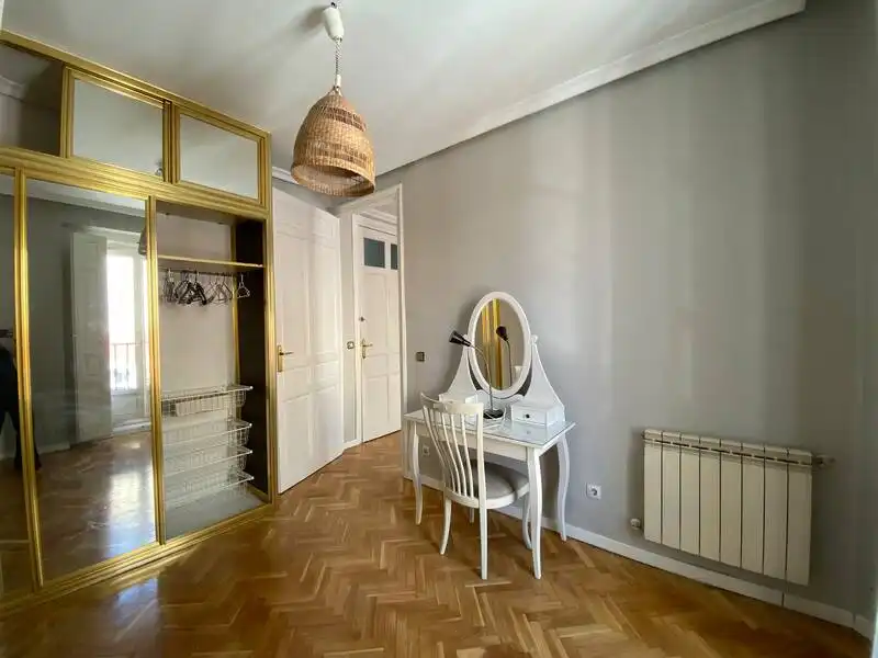 Flat for rent in FUENCARRAL , Trafalgar