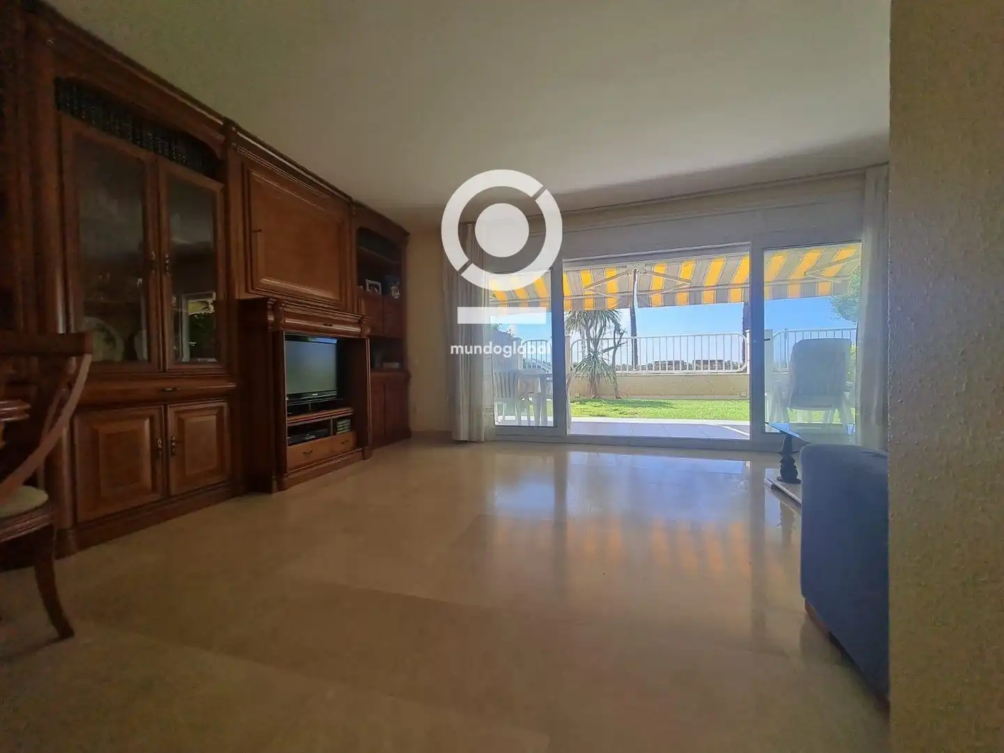 Sala de estar de Piso en venta en Calafell con Terraza, Trastero y Piscina