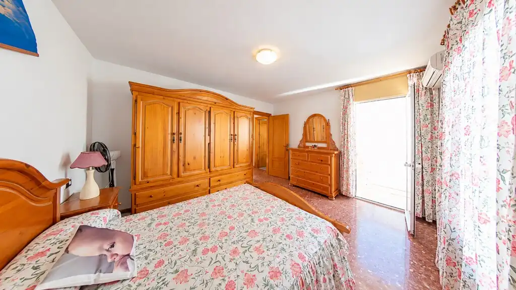Habitación de Casa adosada en venta en Vélez-Málaga con Amueblado