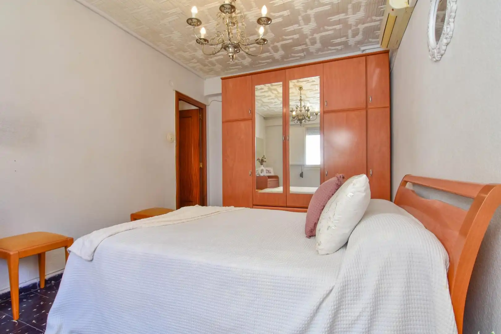 Habitación de Piso en venta en Valencia con Aire acondicionado y Calefacción