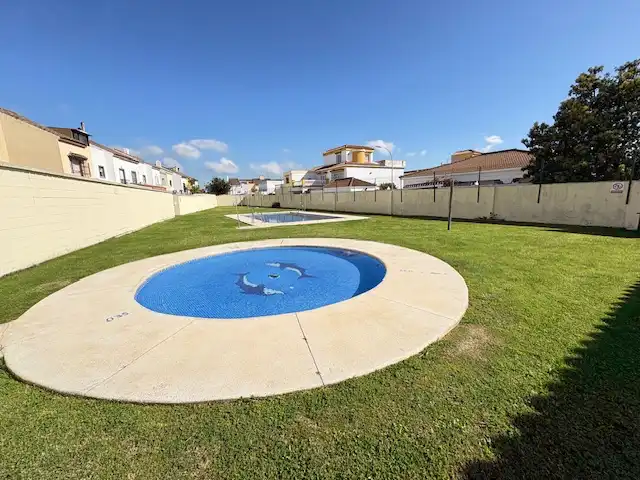 Swimming pool of Detached homes for sale in Algeciras  with Air Conditioner, Private garden and Terrace