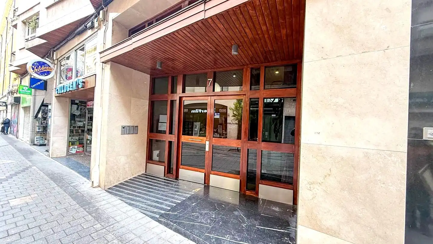 Flat for sale in  Logroño  with Heating and Balcony