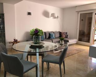 Living room of Flat to rent in Torrevieja  with Air Conditioner and Balcony