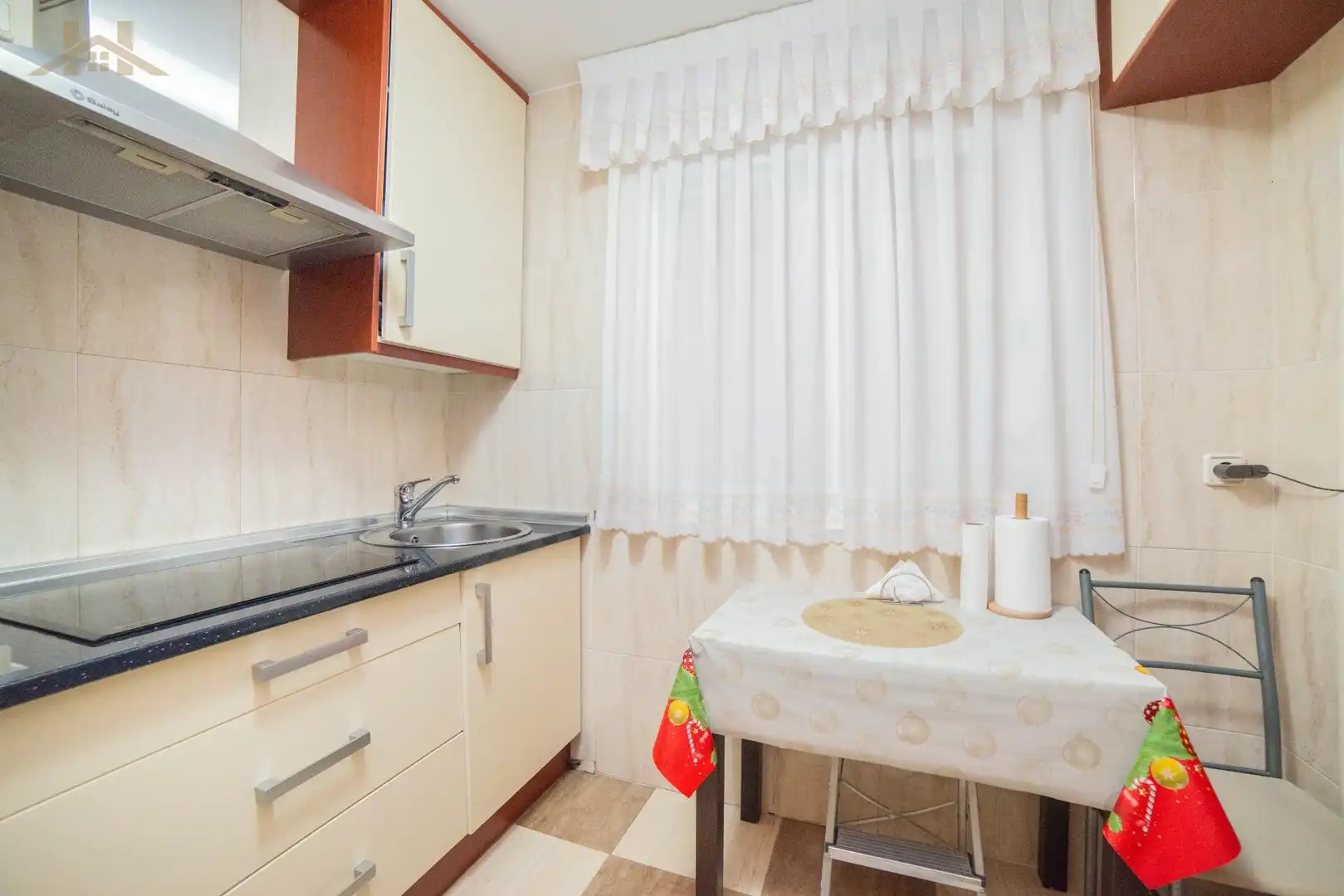 Kitchen of Ground floor for sale in Alcorcón  with Heating, Storage room and Furnished
