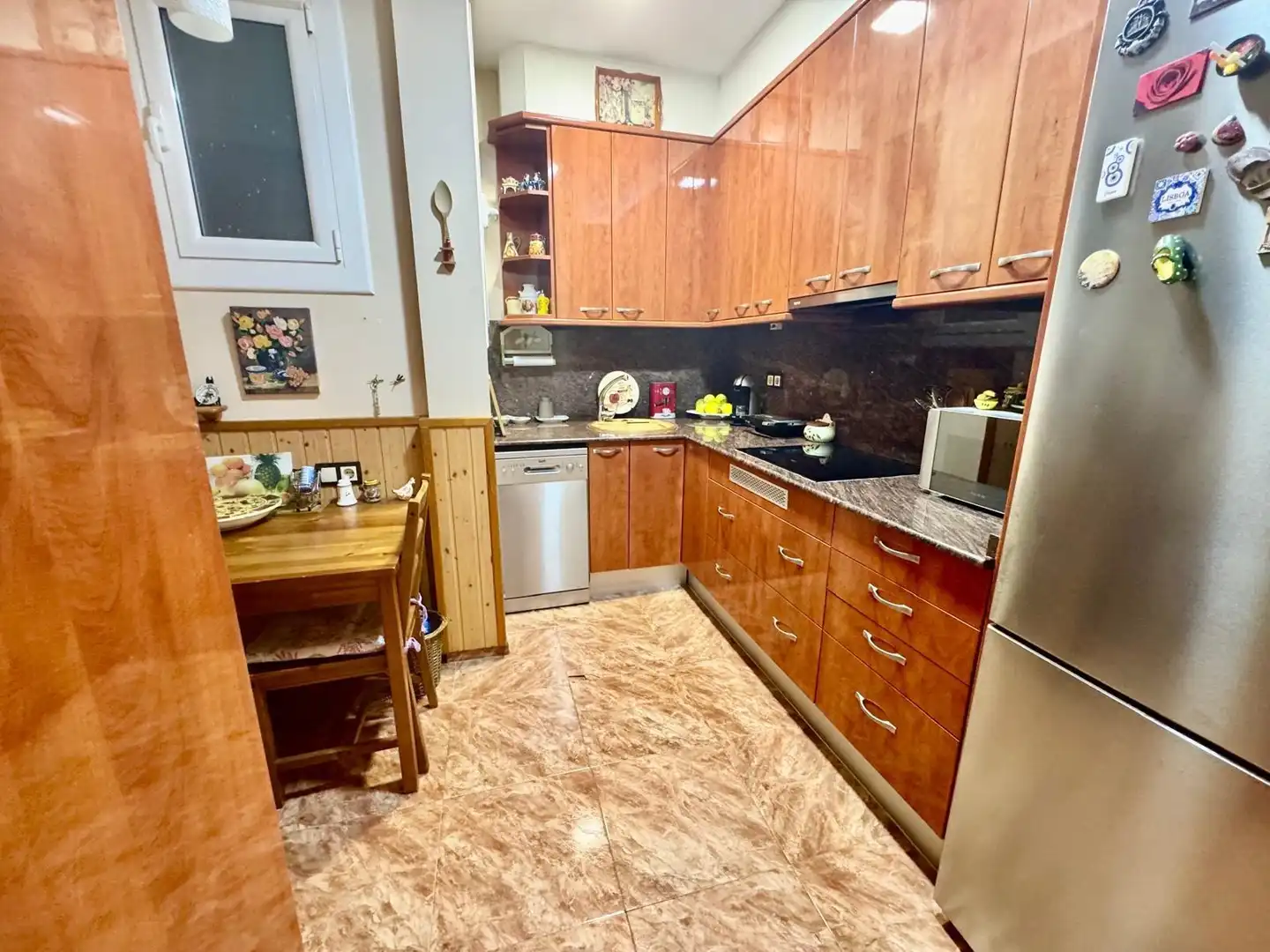 Küche von Wohnung zum Verkauf in Barcelona mit Heizung und Balkon