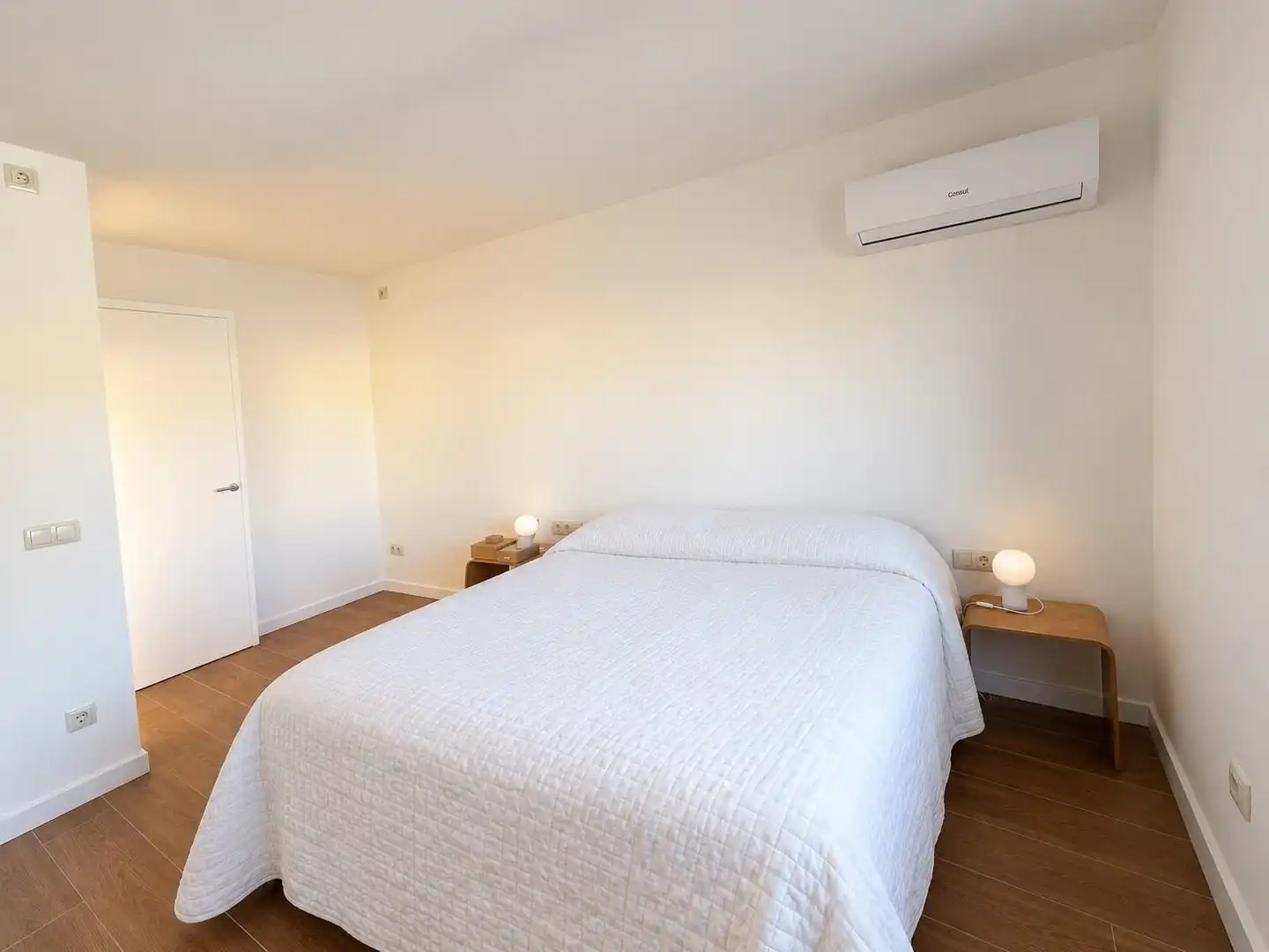Bedroom of Flat for rent in Bàscara, Girona
