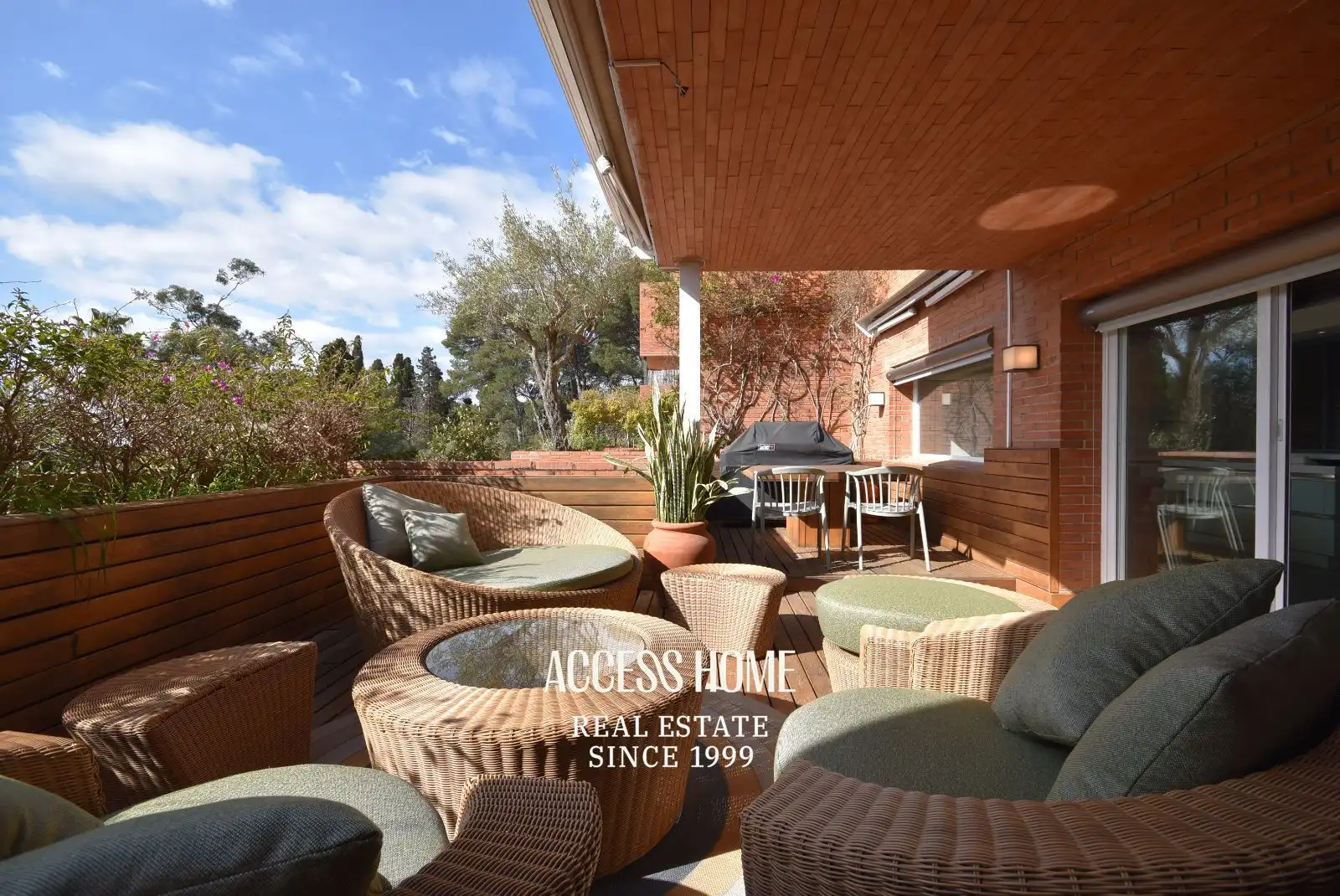 Terrassa de Dúplex de lloguer en Sant Vicenç de Montalt amb Aire condicionat, Calefacció i Jardí privat