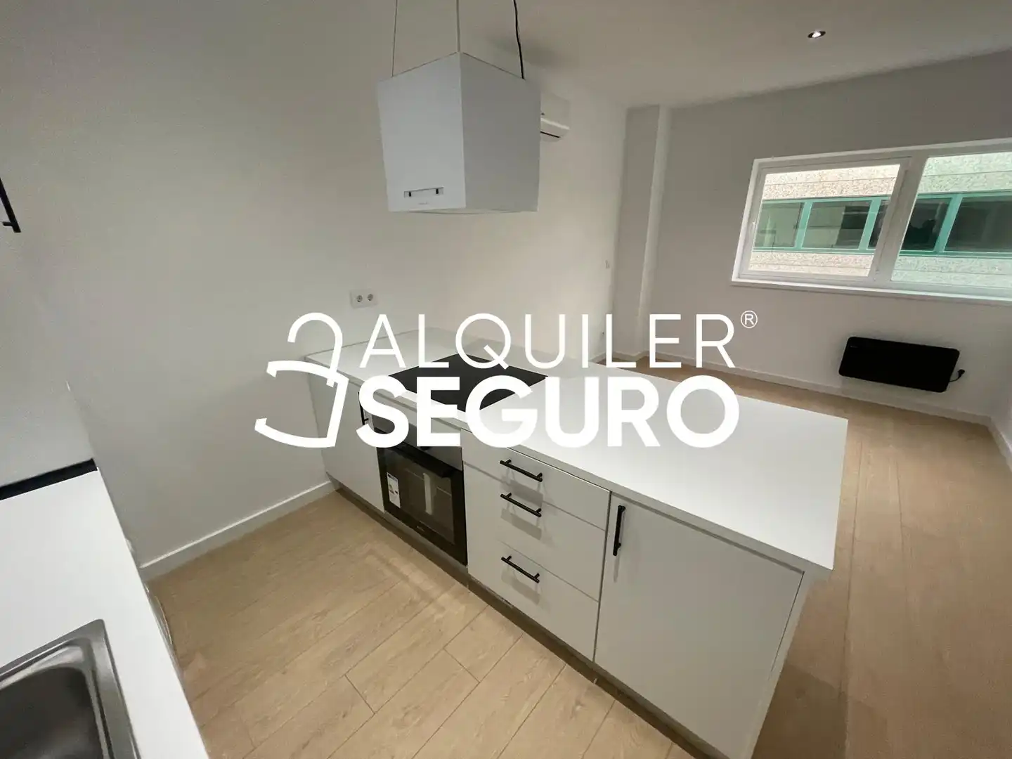 Cuina de Pis de lloguer en San Sebastián de los Reyes amb Aire condicionat i Calefacció
