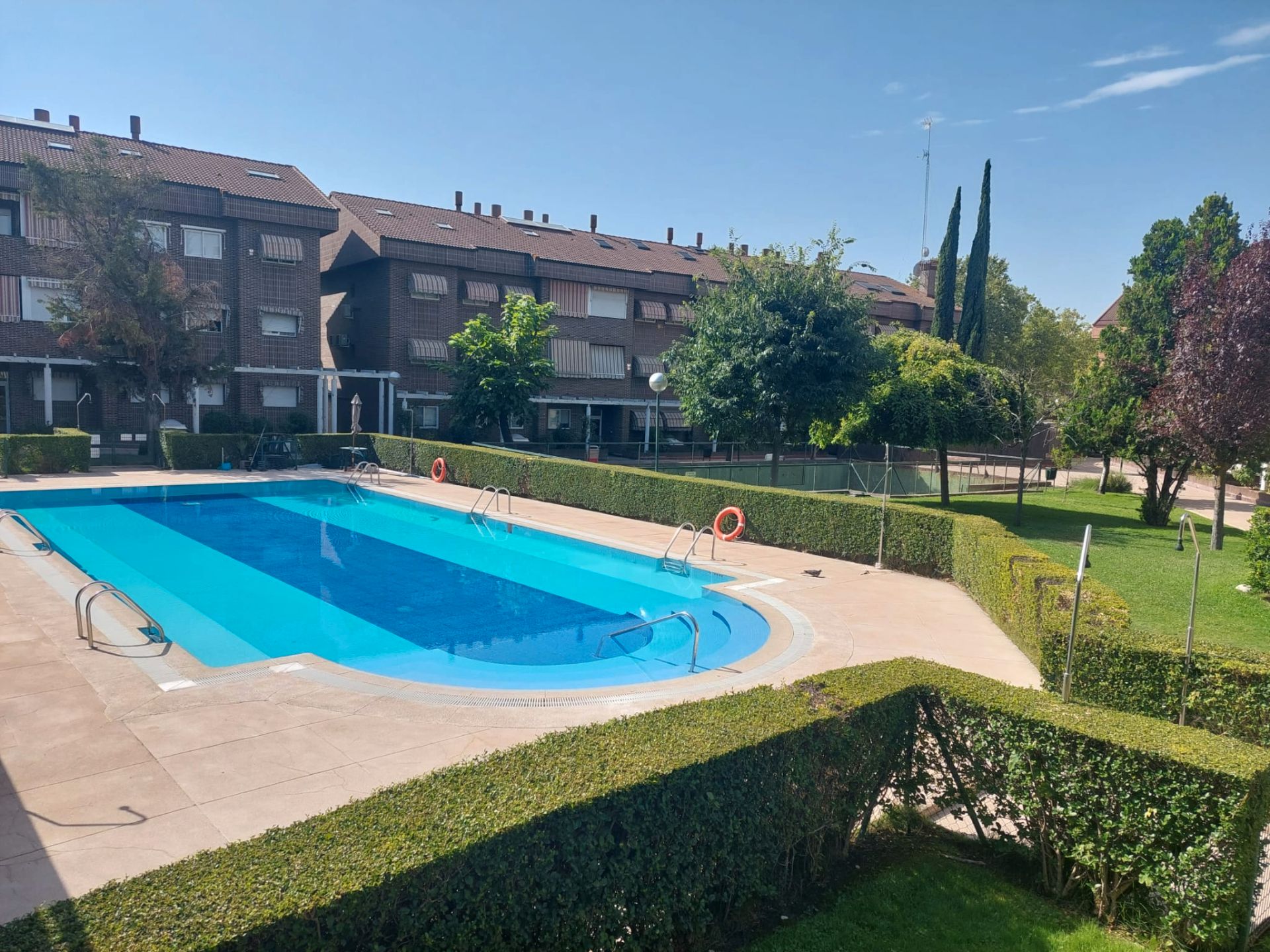 Piscina de Dúplex en venta en Alcorcón con Aire acondicionado, Calefacción y Parquet