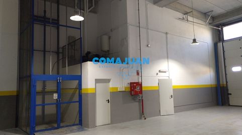 Foto 3 von Fabrikhallen zur Miete in El Remei, Badalona