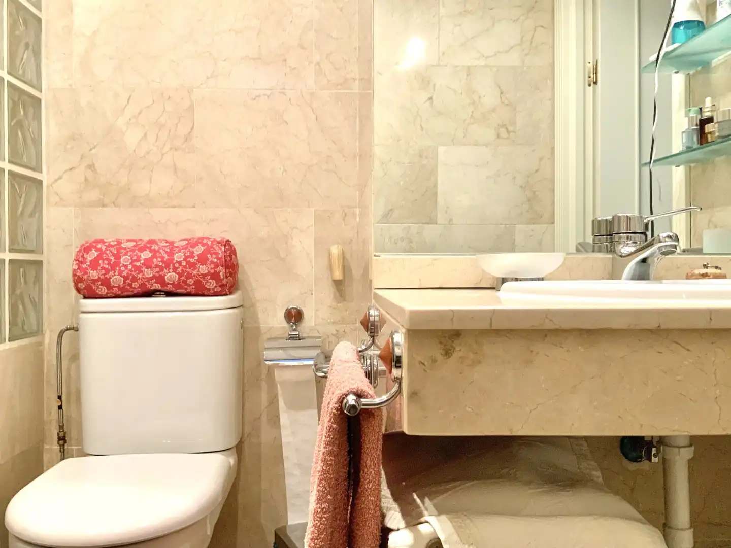 Baño de Piso de alquiler en Madrid con Aire acondicionado, Calefacción y Terraza