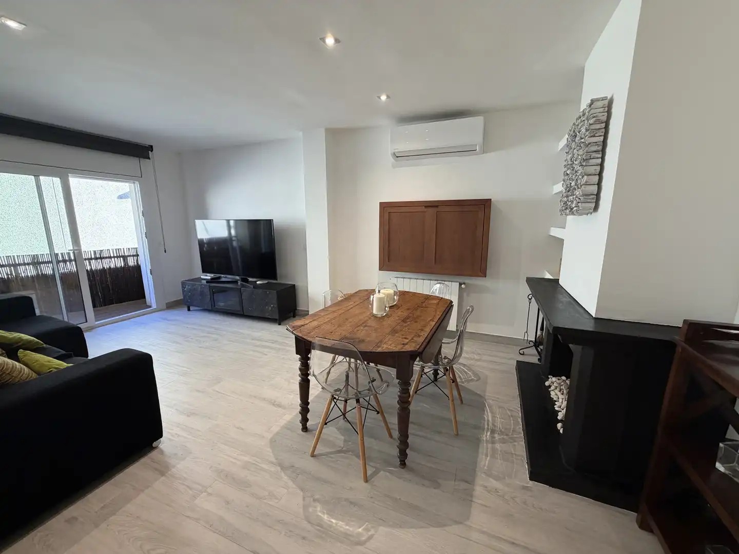 Sala de estar de Apartamento de alquiler en Palamós con Calefacción, TV y Alarma