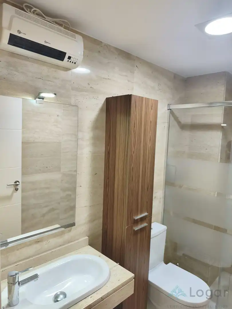 Bathroom of Flat for rent in Murcia  with Air Conditioner, Heating and Terrace