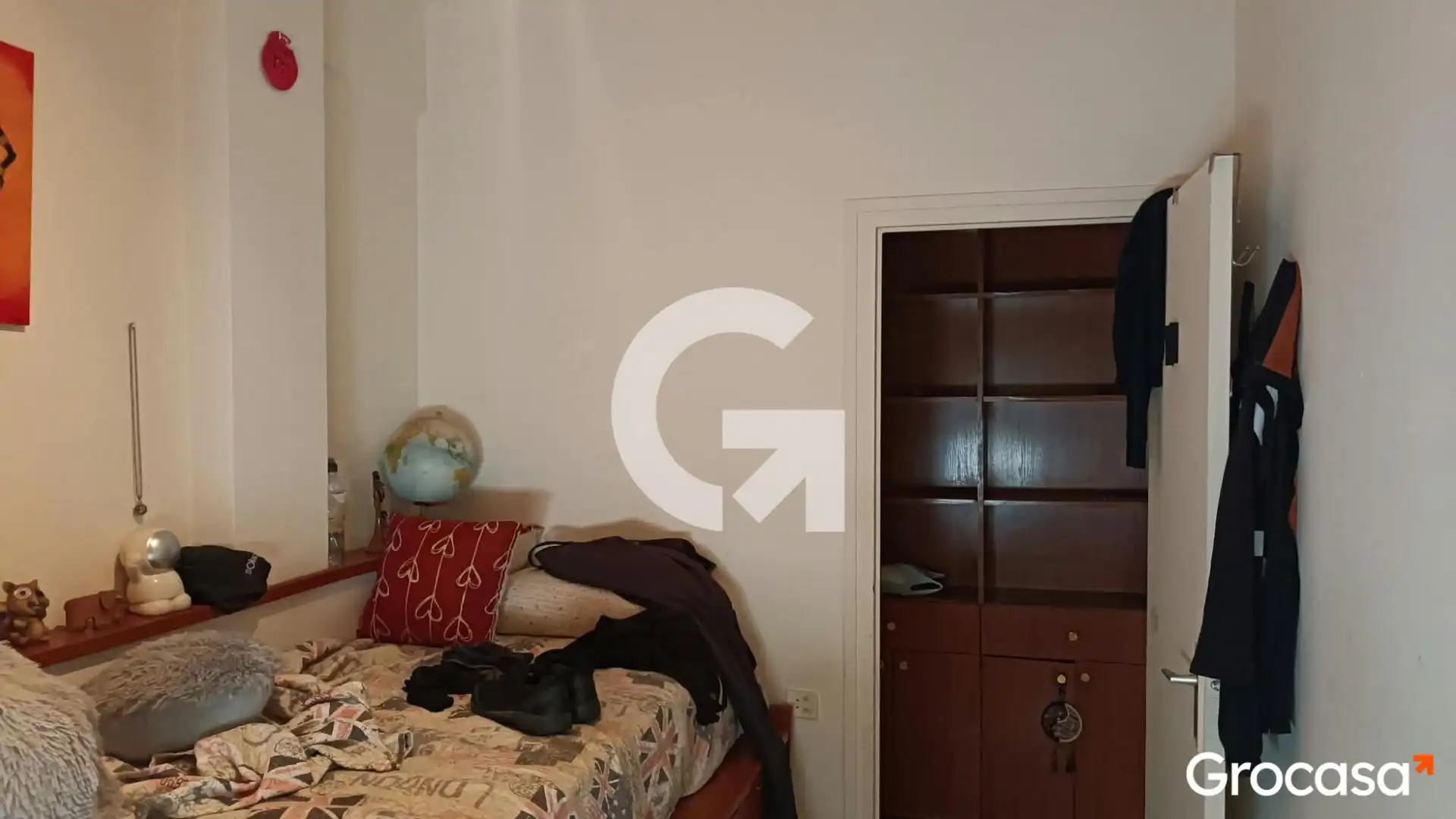 Bedroom of Flat for sale in Mataró  with Oven, Washing machine and TV