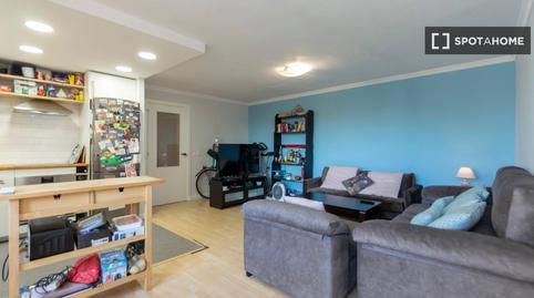 Foto 2 de Apartament per a compartir a Palomeras Sureste, Madrid