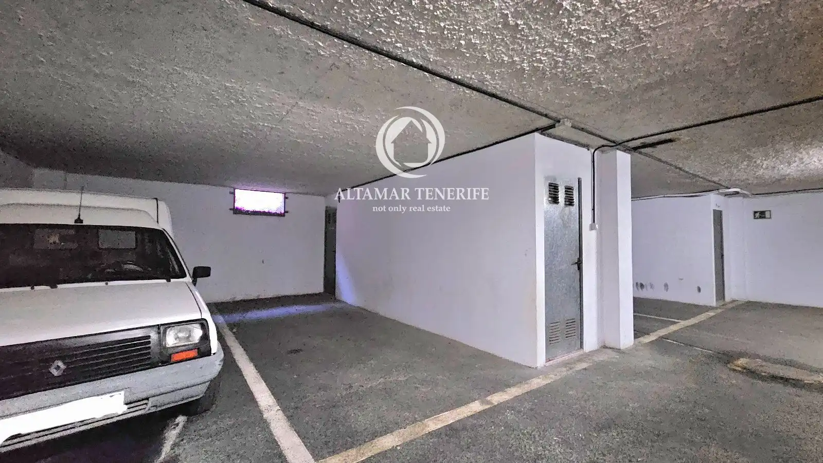 Aparcament de Apartament en venda en Guía de Isora amb Traster i Moblat