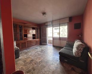 Sala d'estar de Pis en venda en Moaña amb Calefacció, Terrassa i Traster