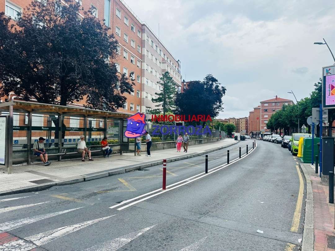 Vista exterior de Local en venta en Barakaldo 