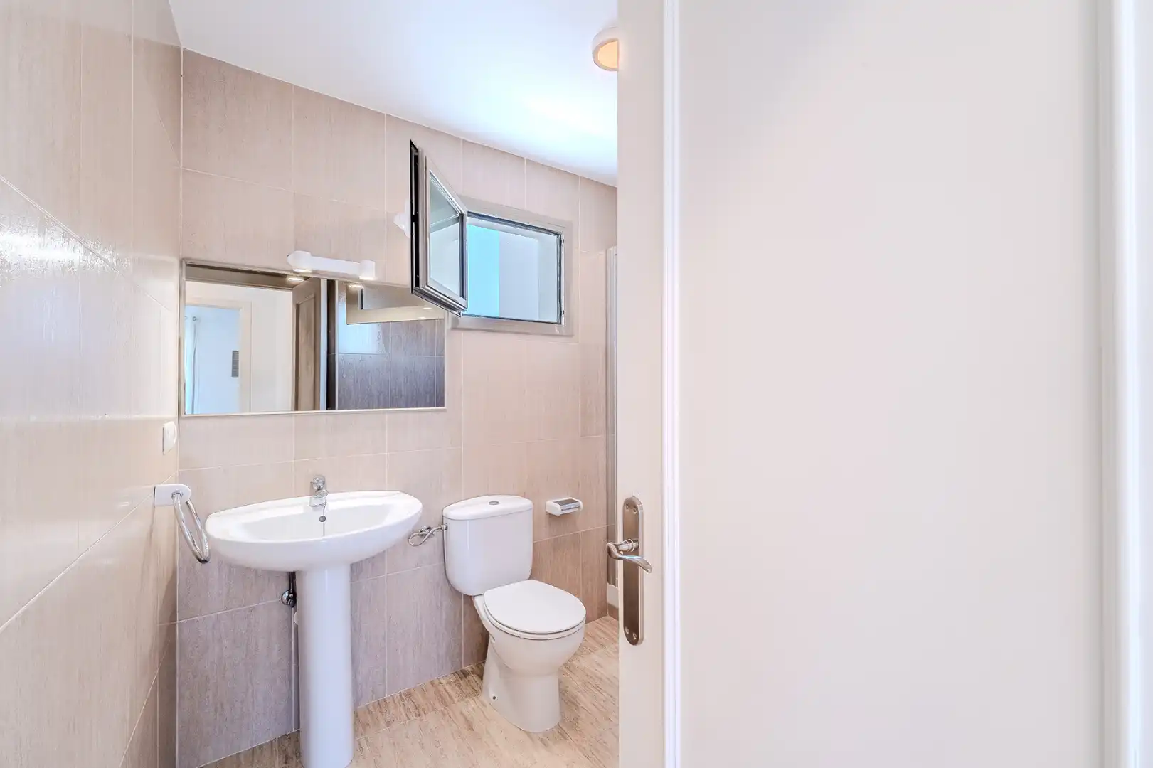 Baño de Casa o chalet en venta en L'Ametlla de Mar  con Aire acondicionado, Calefacción y Jardín privado