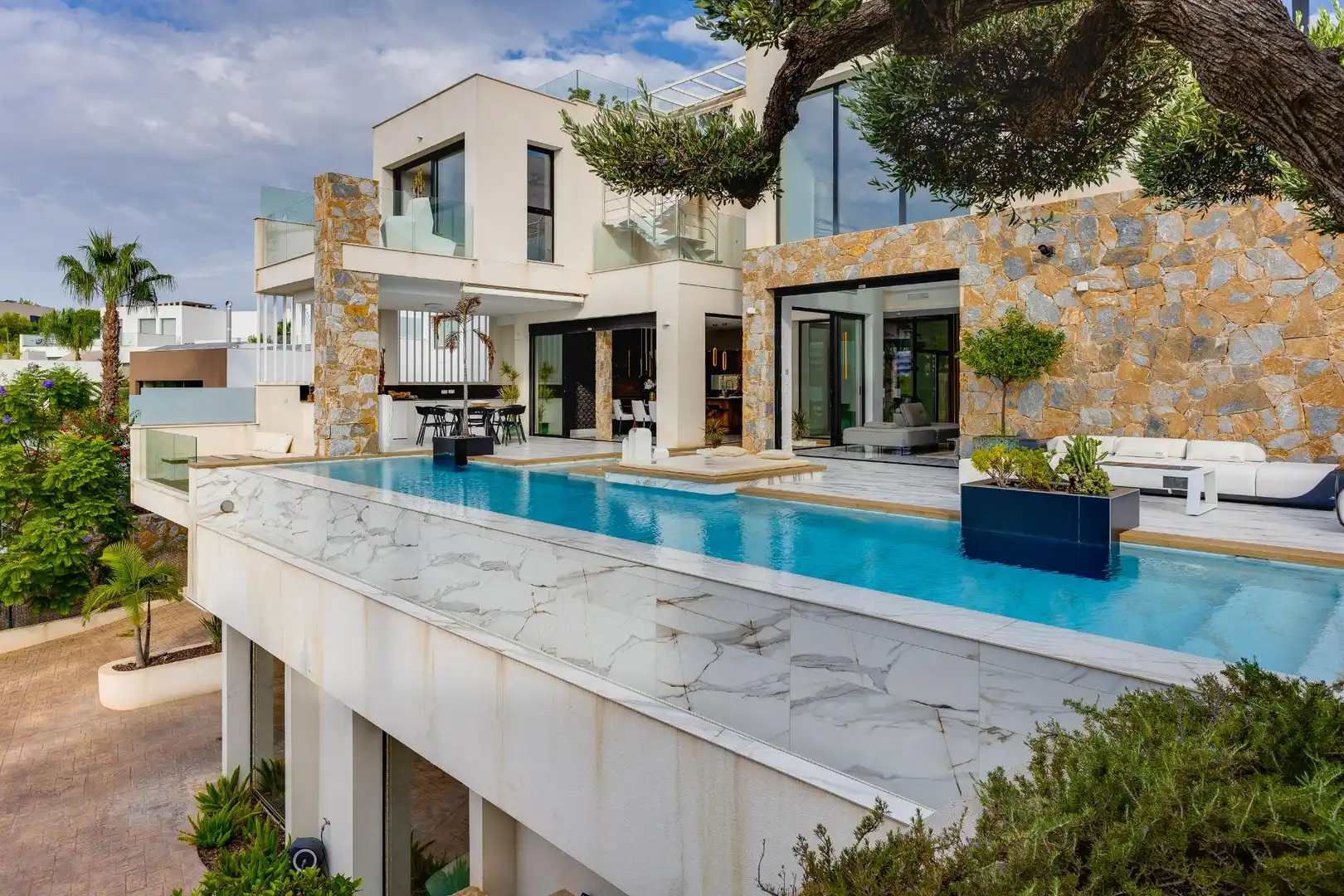 Villa con terrazza in vendita a Orihuela Costa