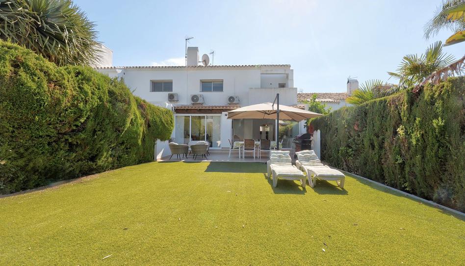 Foto 1 de Casa adosada en venda a Avenida José Luis Carrillo, Atalaya - Isdabe, Málaga