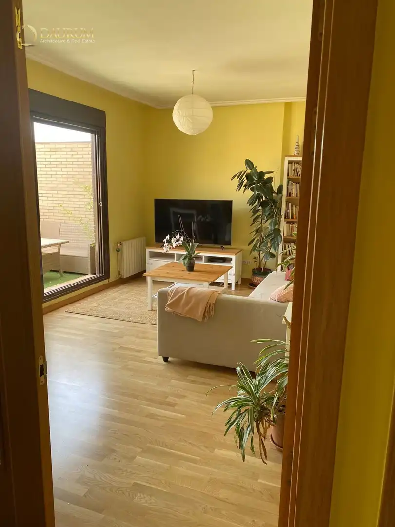 Sala de estar de Ático en venta en Madrid con Calefacción, Terraza y Trastero