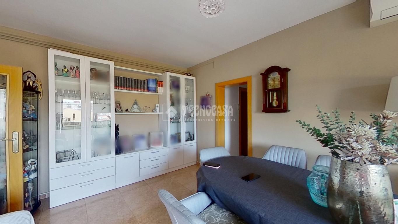 Flat for sale in Espronceda