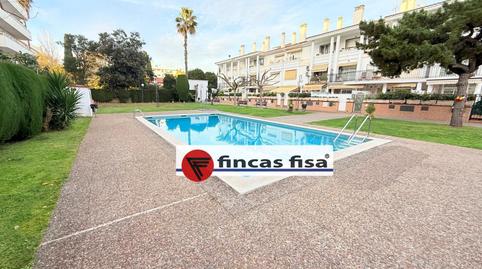 Foto 3 de Casa adosada en venta en Can Pou - Camp de Mar, Barcelona