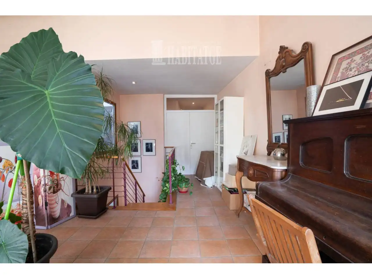 Dúplex en venta en Vic con Calefacción, Terraza y Alarma