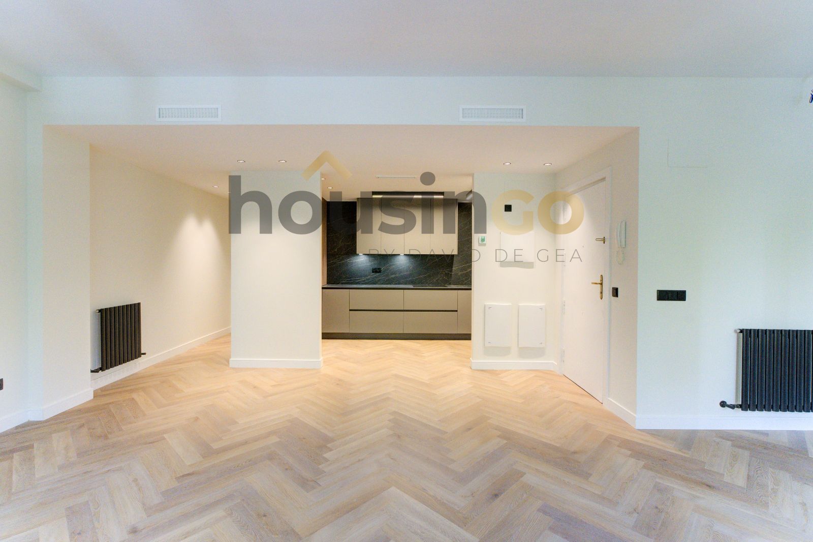 Flat for sale in  Madrid Capital  with Air Conditioner, Heating and Oven