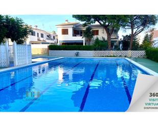 Piscina de Casa adosada en venda en Benicasim / Benicàssim amb Terrassa i Piscina